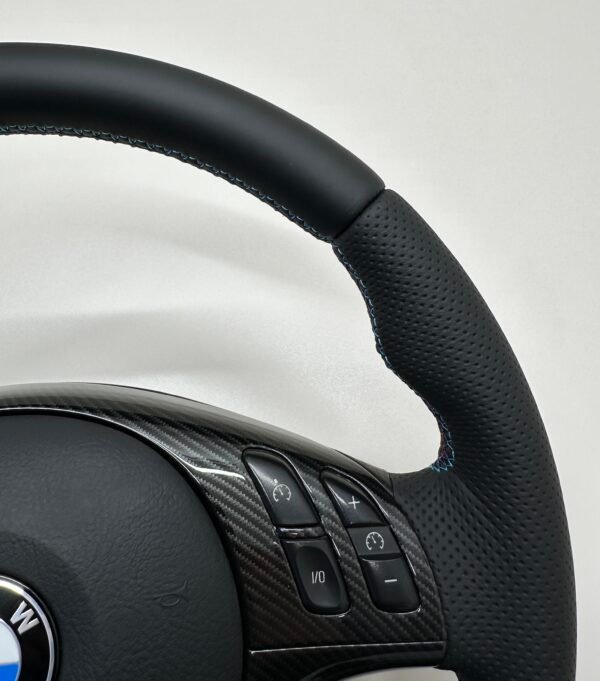 Bmw E46 E39 Steering wheel carbon trim close up picture of buttons right side
