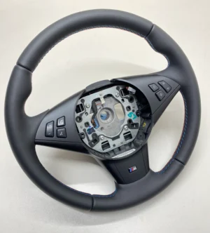 bmw-e60-e63-e64-m-sport-steering-wheel-02 bmw e60 e63 e64 m sport steering wheel m tricolor stitching
