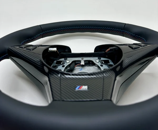 bmw-e60-e63-e64-m-sport-steering-wheel-carbon-09 bmw e60 e63 e64 m sport steering wheel m tricolor stitching carbon trim top stitches