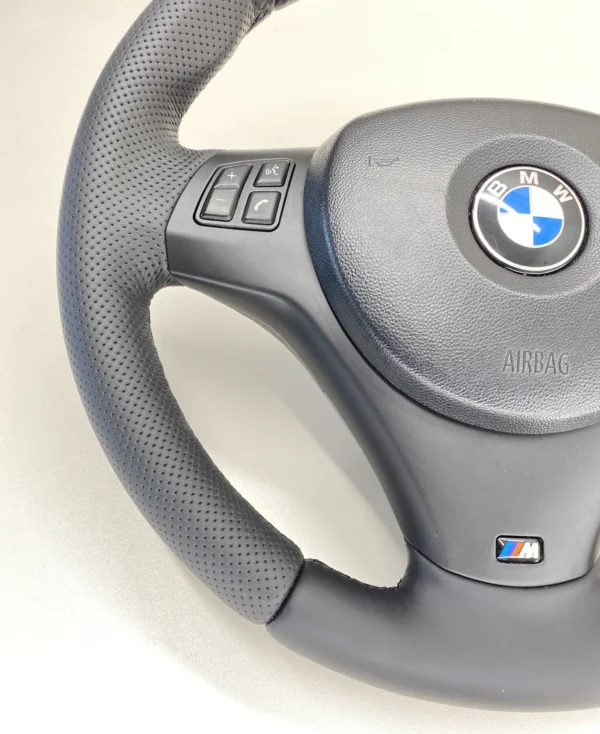 bmw e82 e88 e92 m sport steering wheel bottom left steering wheel closeup picture